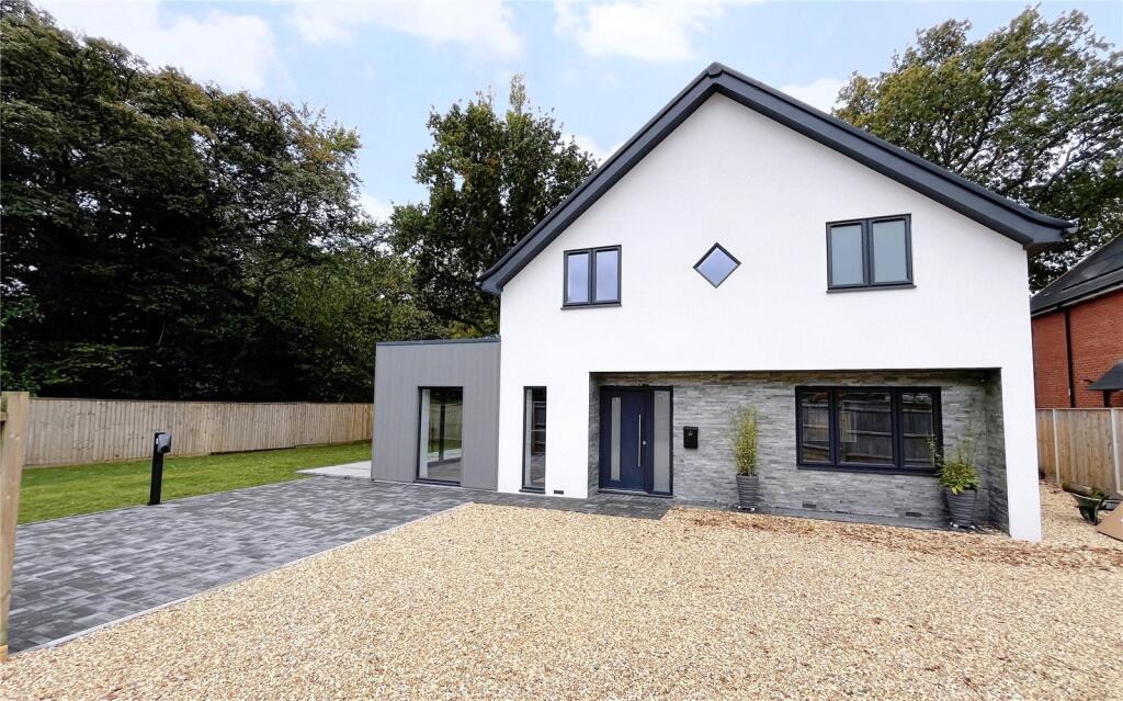 Main image of property: Pinewood Close, Walkford, Christchurch, Dorset, BH23
