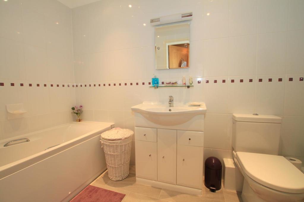 2 bedroom apartment for sale in Rothesay Point, Wharncliffe Road