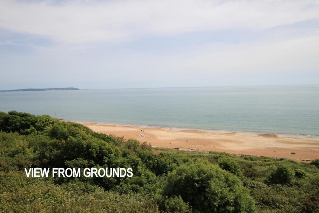 2 bedroom apartment for sale in Rothesay Point, Wharncliffe Road