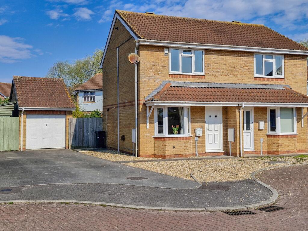Main image of property: Heal Close, Burnham On Sea, Somerset, TA8