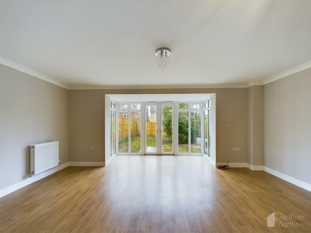 Additional property image - Allard Way, Saffron Walden