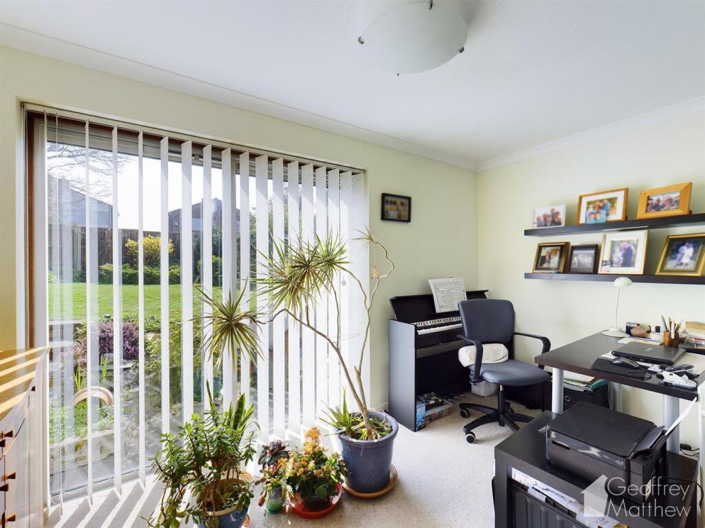 Additional property image - Copse Hill, Harlow