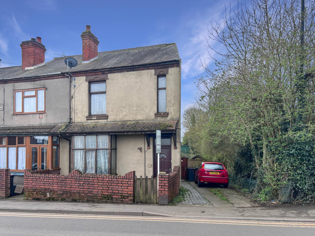 2 bedroom end of terrace house for sale in Bulkington Road (opposite