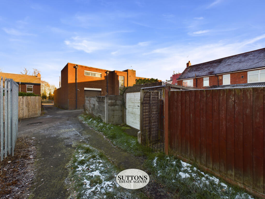 Additional property image - Tile Hill Lane, Coventry, CV4 9DS