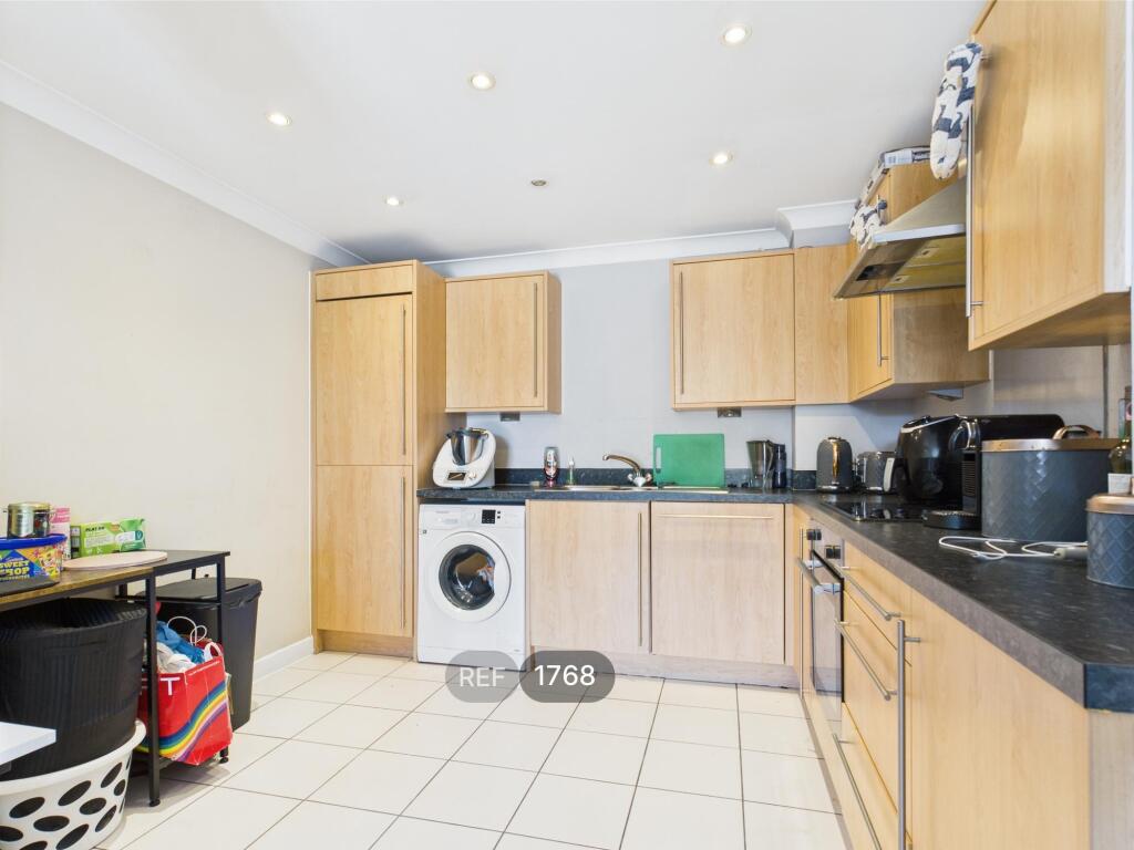 Main image of property: Quayside Drive, Colchester, CO2 8GQ