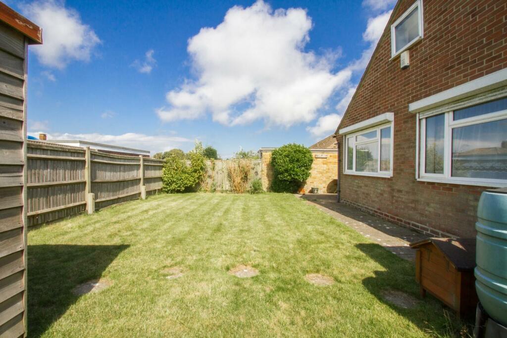 3 bedroom bungalow for sale in Downland Road, BN2