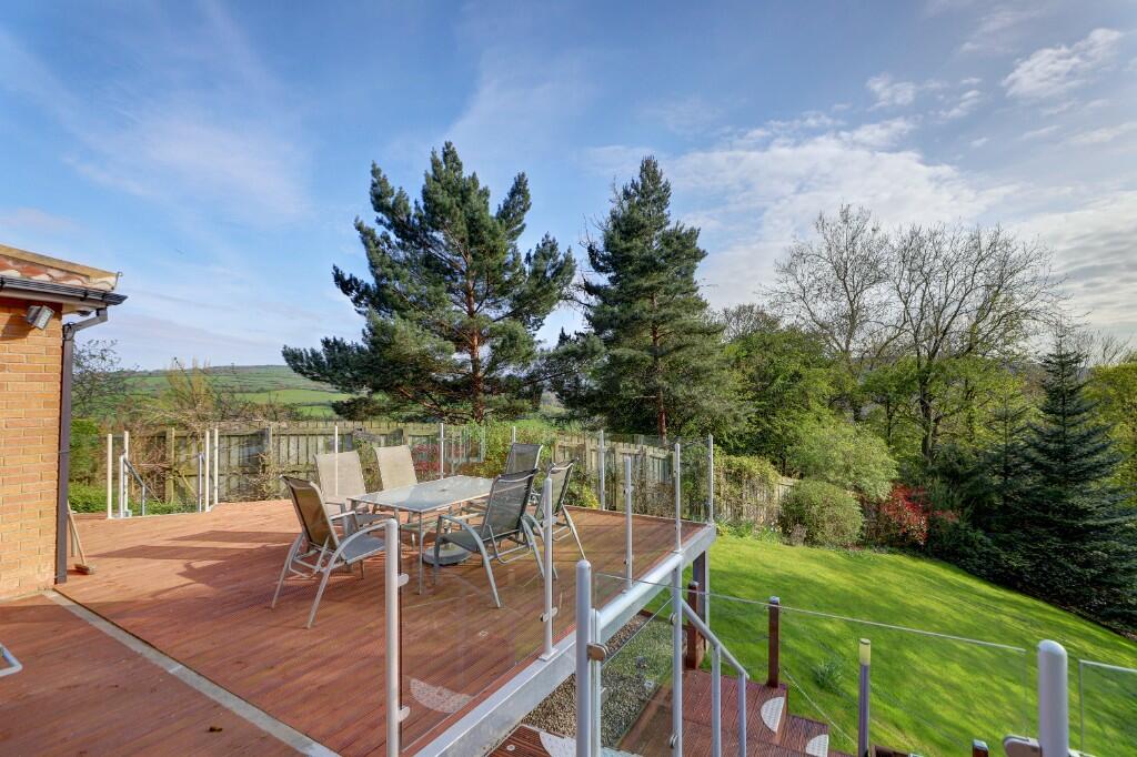 4 bedroom detached house for sale in Brock End, 7 Carr Hill Ridge