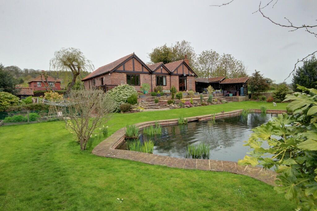 3 bedroom detached house for sale in 22 The Carrs, Briggswath, Whtiby