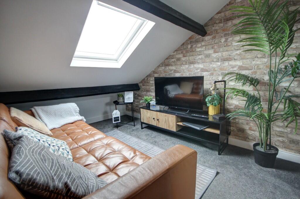 Main image of property: Flat 6, 9 Esplanade, Whitby, North Yorkshire, YO21