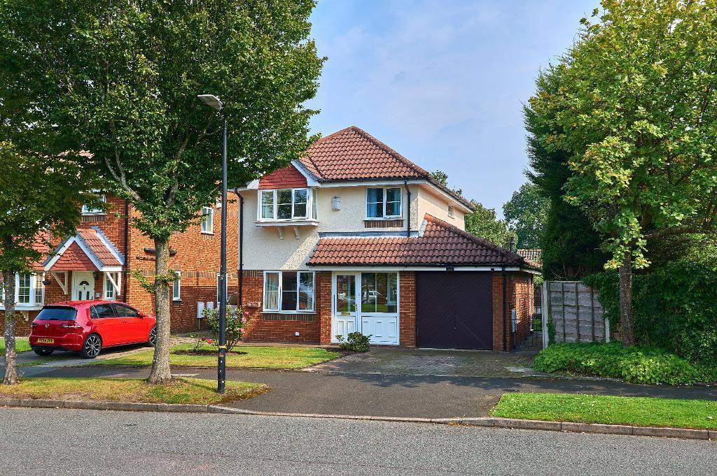 3 bedroom detached house for sale in Bickerton Road, Altrincham, WA14