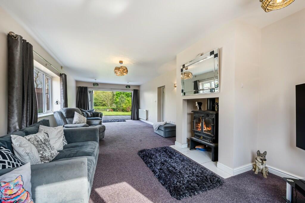3 bedroom detached house for sale in Edenfield, Gregson Lane, Hoghton
