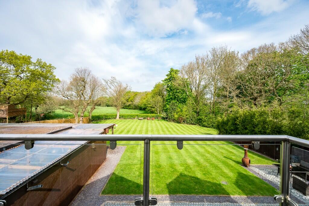 3 bedroom detached house for sale in Edenfield, Gregson Lane, Hoghton