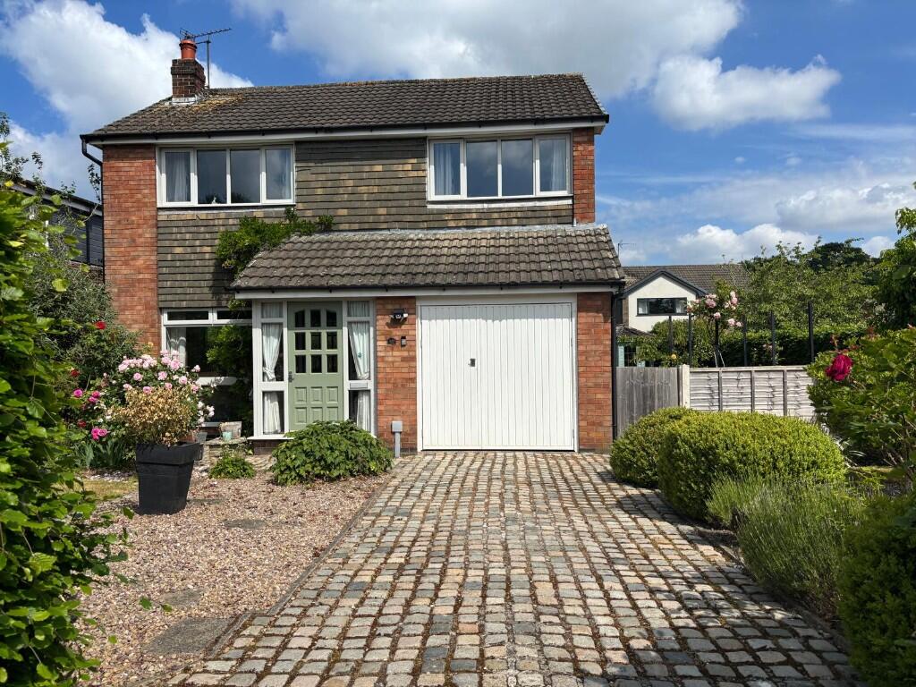 Main image of property: 42 Beechfields, Eccleston, PR7 5RE