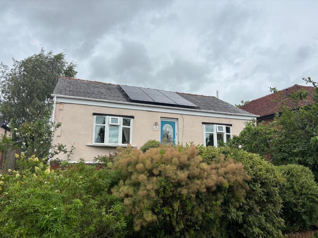 Main image of property: 9 Finch Lane, Appley Bridge WN6 9DT