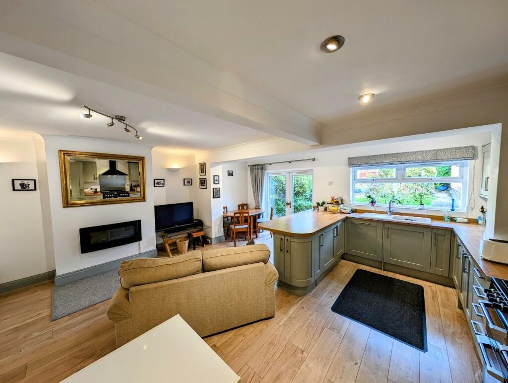 5 bedroom house for sale in Stonebridge Park, Eastville, Bristol, BS5