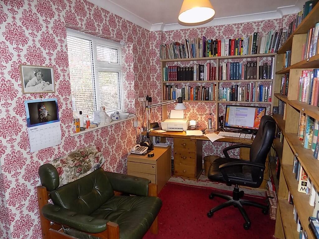 Additional property image - 8 Viewdales Close, DE6 3EB