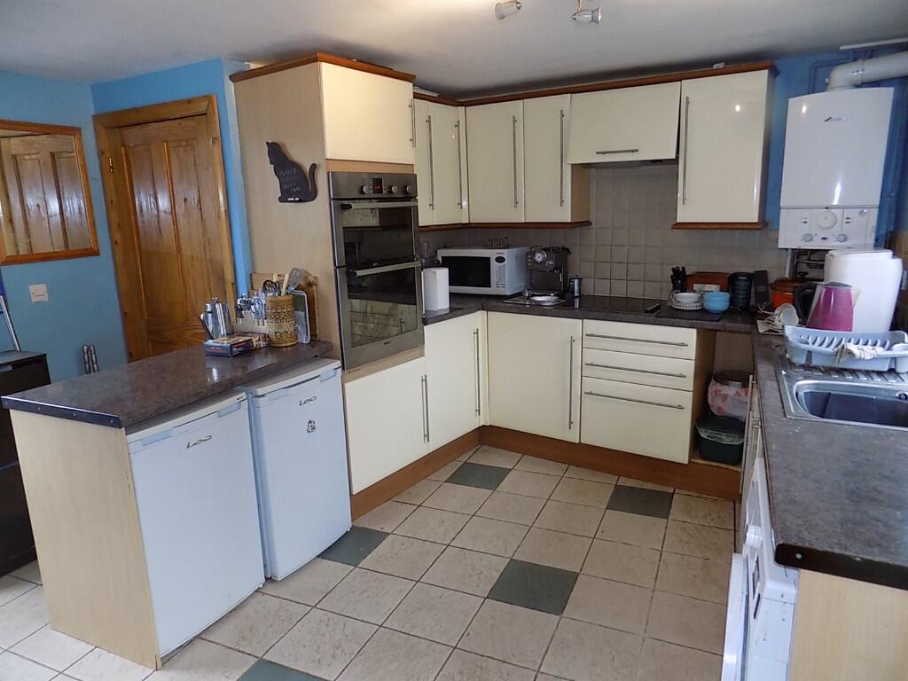 Additional property image - 8 Viewdales Close, DE6 3EB