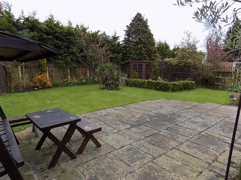 Additional property image - 8 Viewdales Close, DE6 3EB