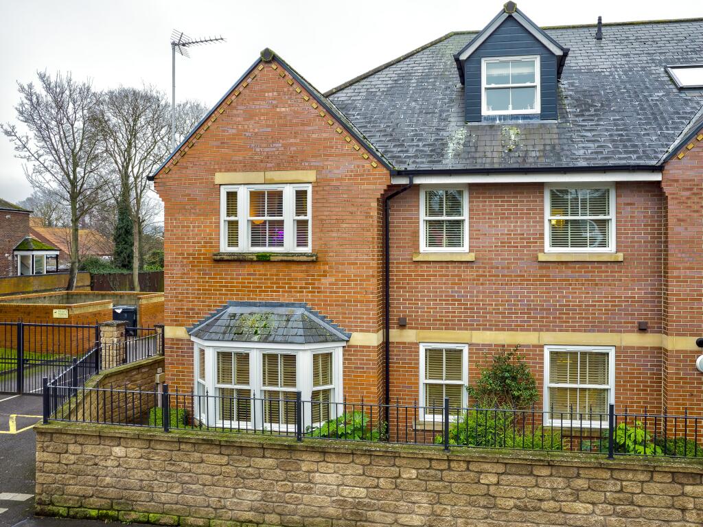 Main image of property: Grove Court, Worksop, S80