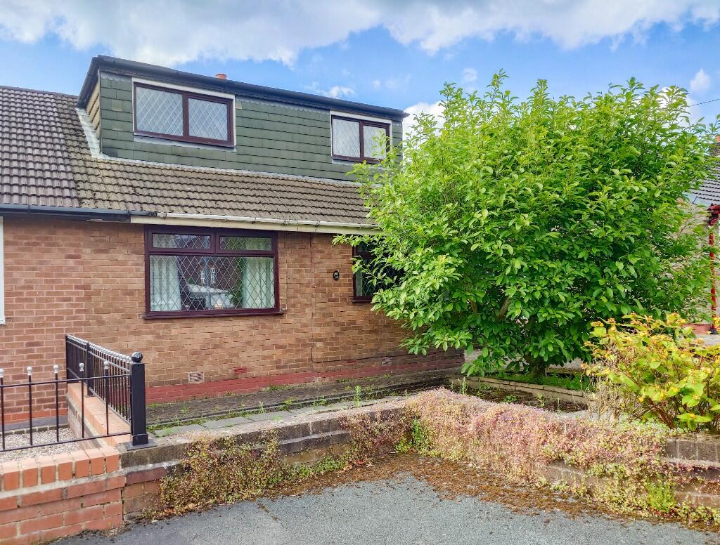 3 bedroom semidetached bungalow for sale in Shelley Grove, Hyde
