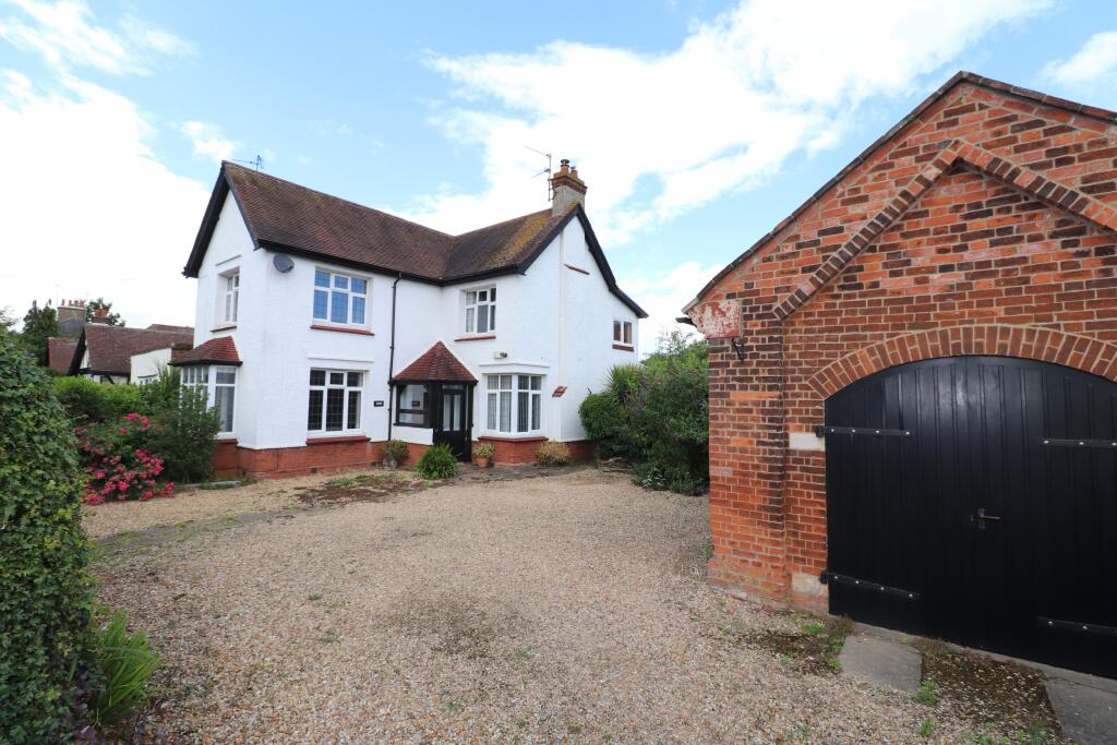 3 bedroom detached house for sale in Pinchbeck Road, Spalding, PE11