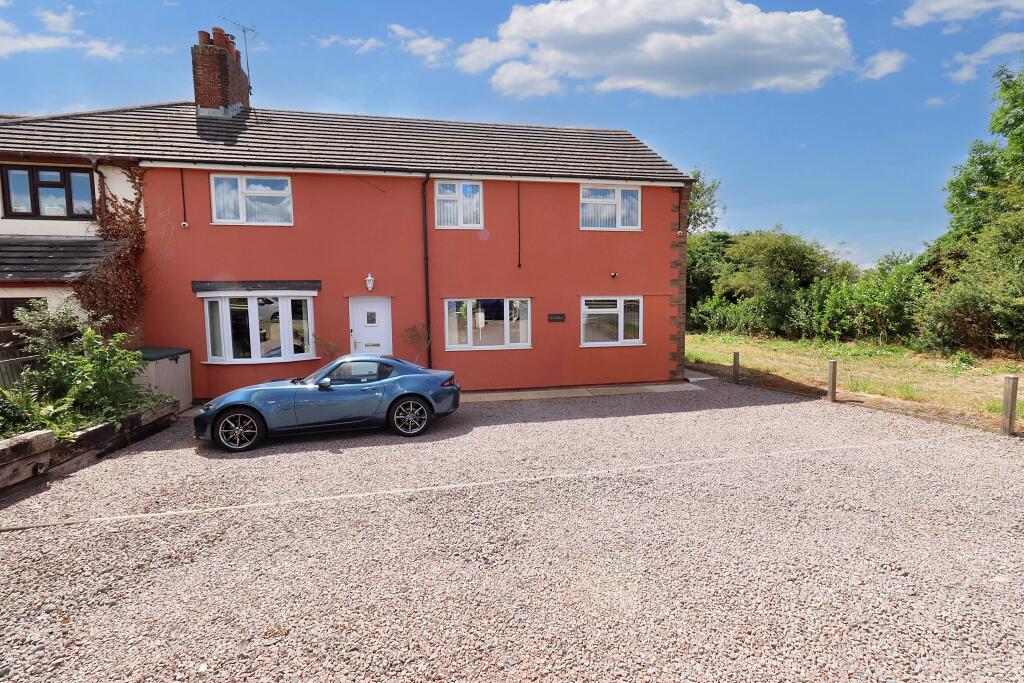 Main image of property: Glenside South, Pinchbeck, PE11