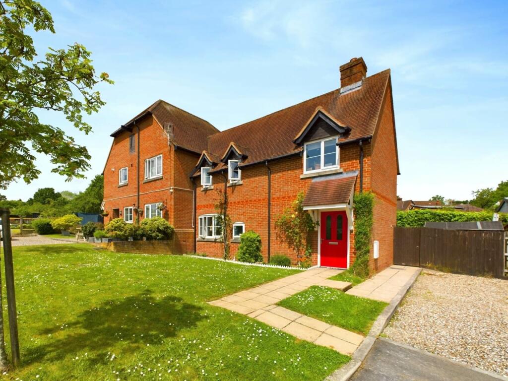 3 bedroom semidetached house for sale in Chalky Field, Lane EndSHARED