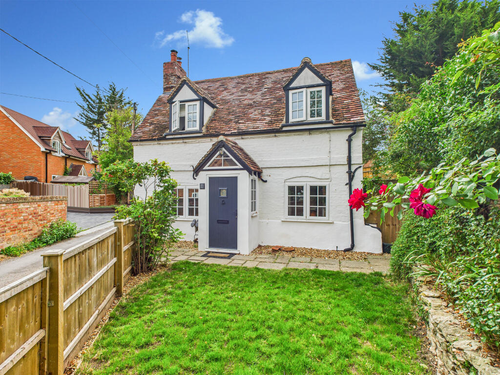 Main image of property: Back Street, Tetsworth, Thame, Oxfordshire