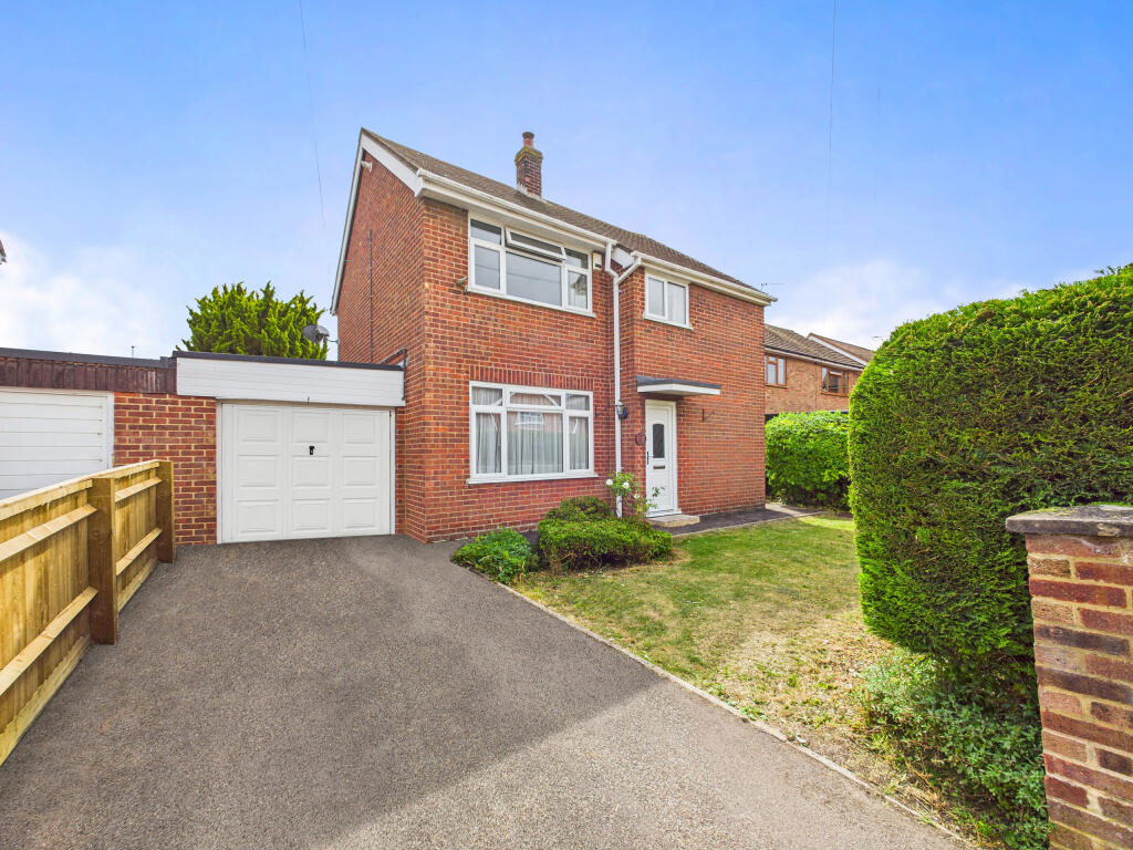 Main image of property: Benton Drive, Chinnor, Oxfordshire