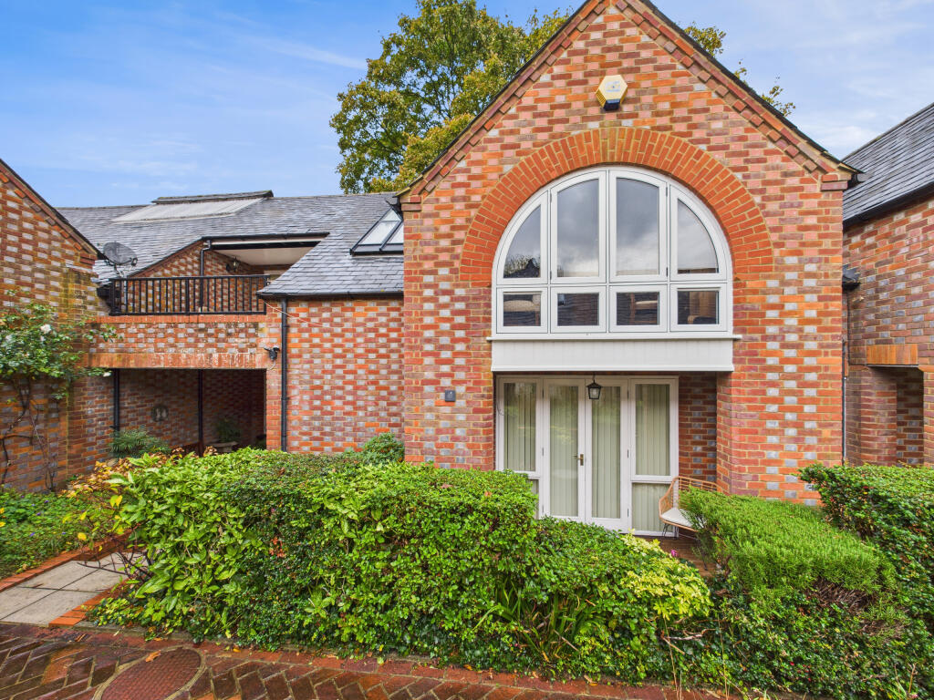 Main image of property: Dashwood Court, Aston Rowant, Watlington, Oxfordshire