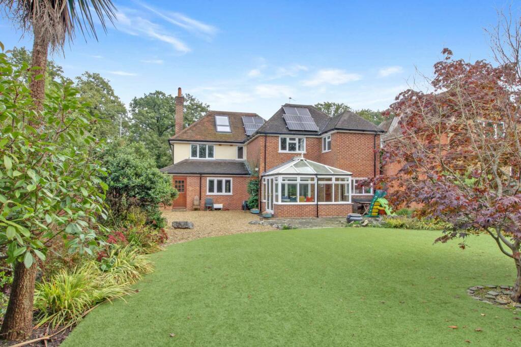 5 bedroom detached house for sale in Shinfield Road, Reading, RG2