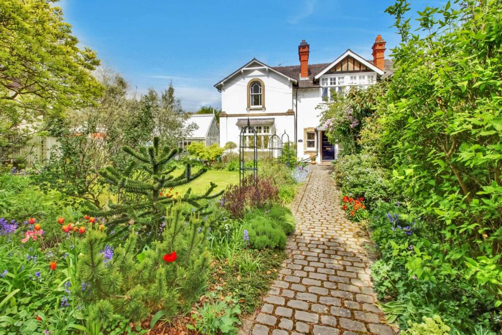 Main image of property: Earley Hill Road, Reading
