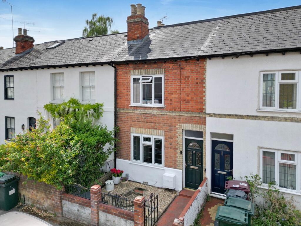 Main image of property: Carnarvon Road, Reading
