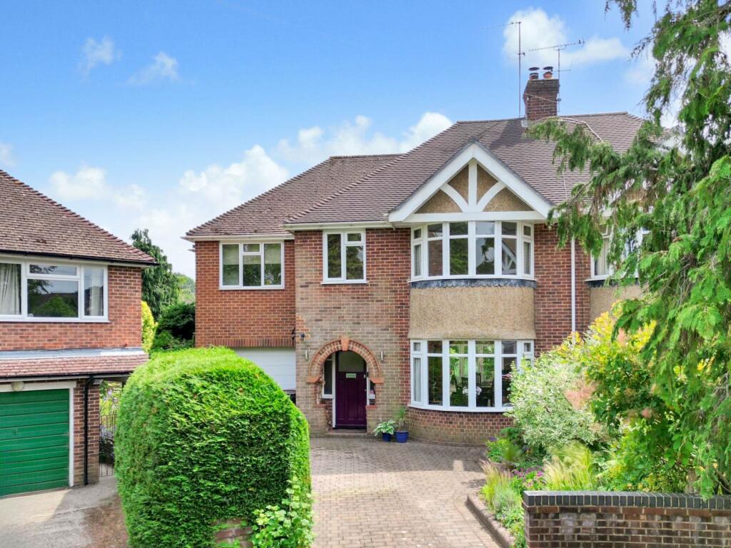 Main image of property: Wychwood Close, Earley