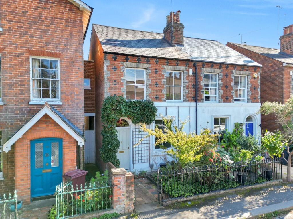 Main image of property: New Road, Reading