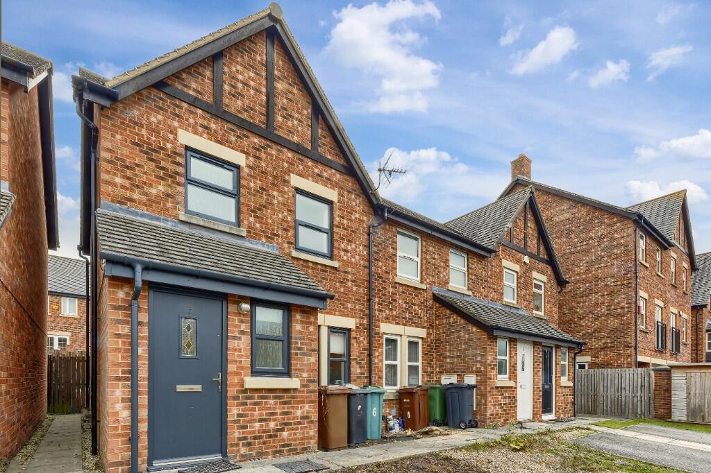 Main image of property: Latimer Close, Leeds, West Yorkshire, LS20