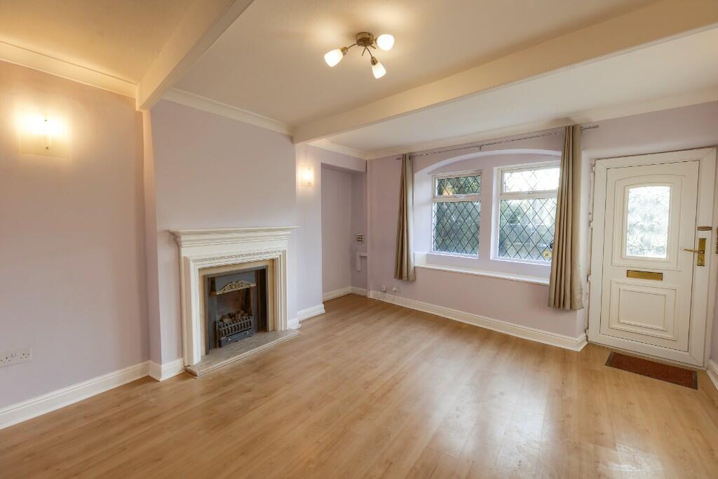 Terraced to rent on Lombard Street, Leeds, West Yorkshire, LS19