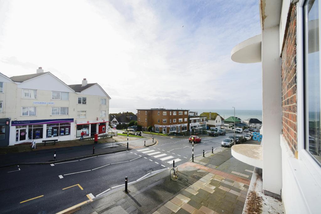 1 bedroom flat for sale in Longridge Avenue, Saltdean, Brighton, BN2