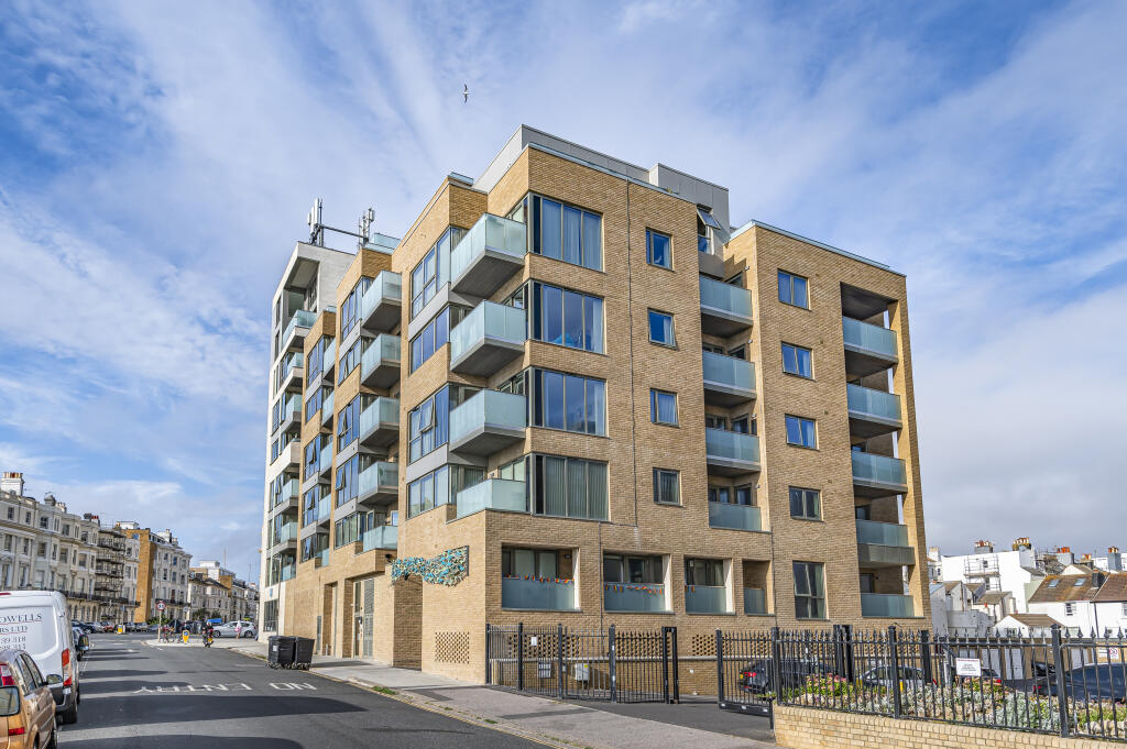 Main image of property: Kingsway, Hove, BN3