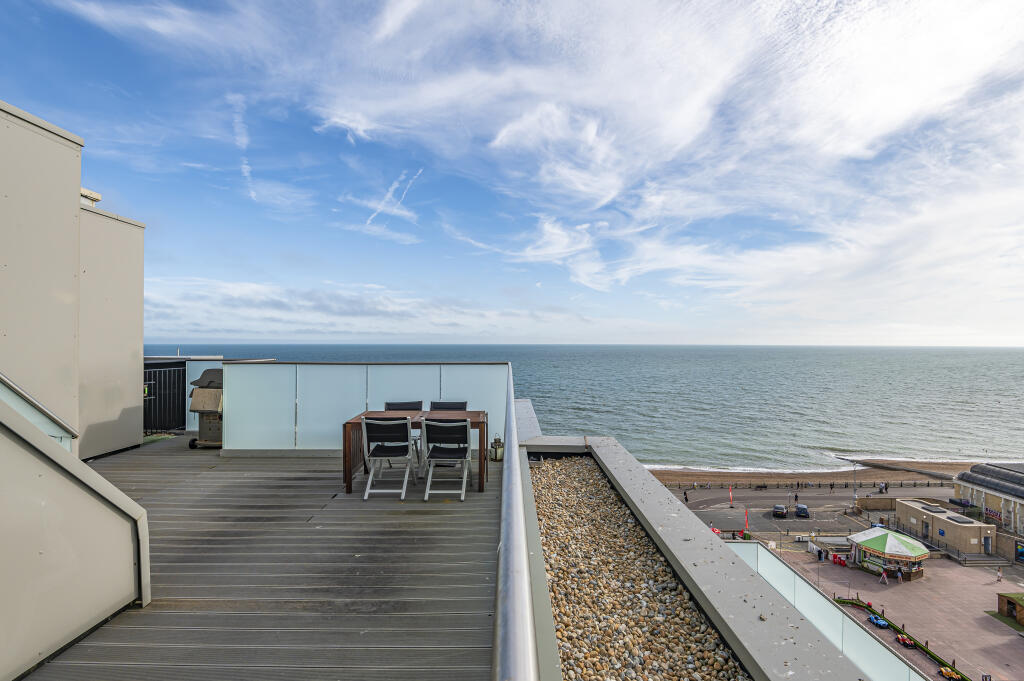 Main image of property: Kingsway, Hove, BN3