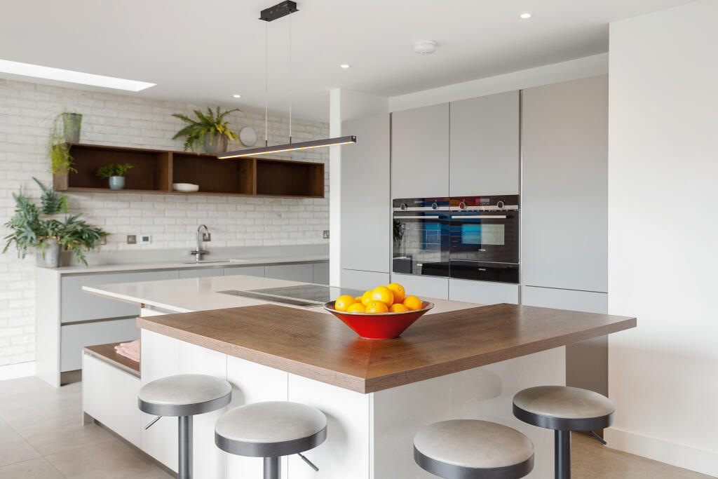 Additional property image - Roedean Road, Brighton, BN2