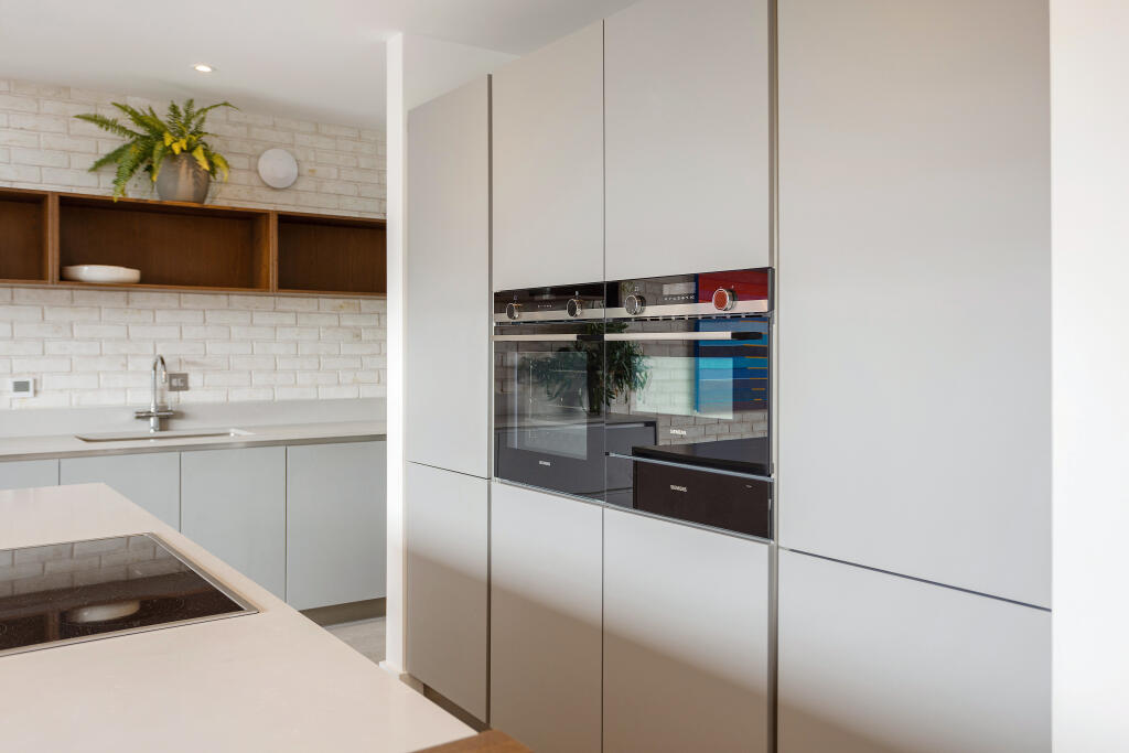 Additional property image - Roedean Road, Brighton, BN2
