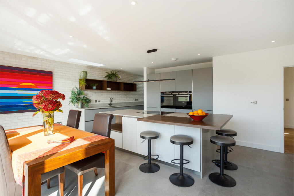 Additional property image - Roedean Road, Brighton, BN2