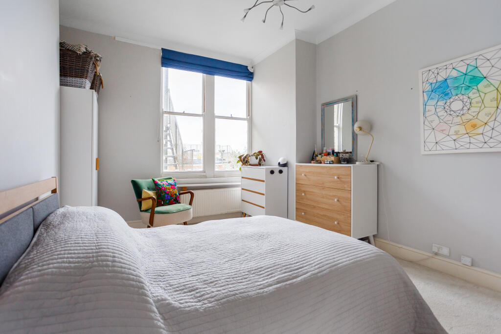 Additional property image - Kings Gardens, Hove, BN3