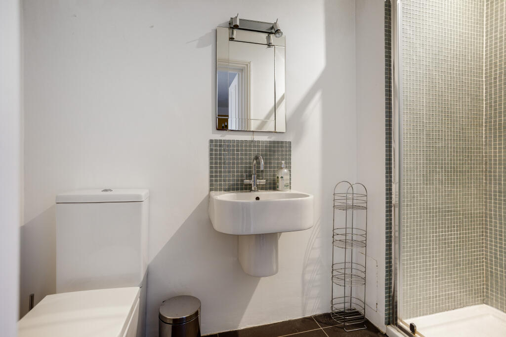 Additional property image - Kings Gardens, Hove, BN3