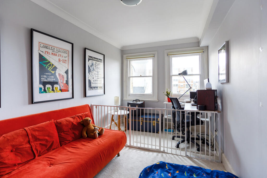 Additional property image - Kings Gardens, Hove, BN3