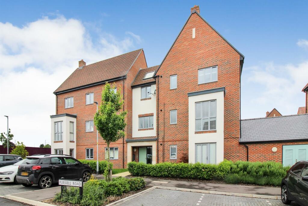 1 bedroom apartment for sale in Purssell Road, Weston Turville, HP22
