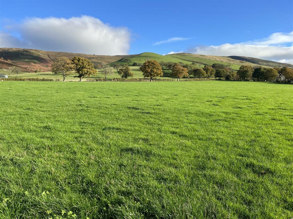 Main image of property: Llanbedr Dyffryn Clwyd, Ruthin