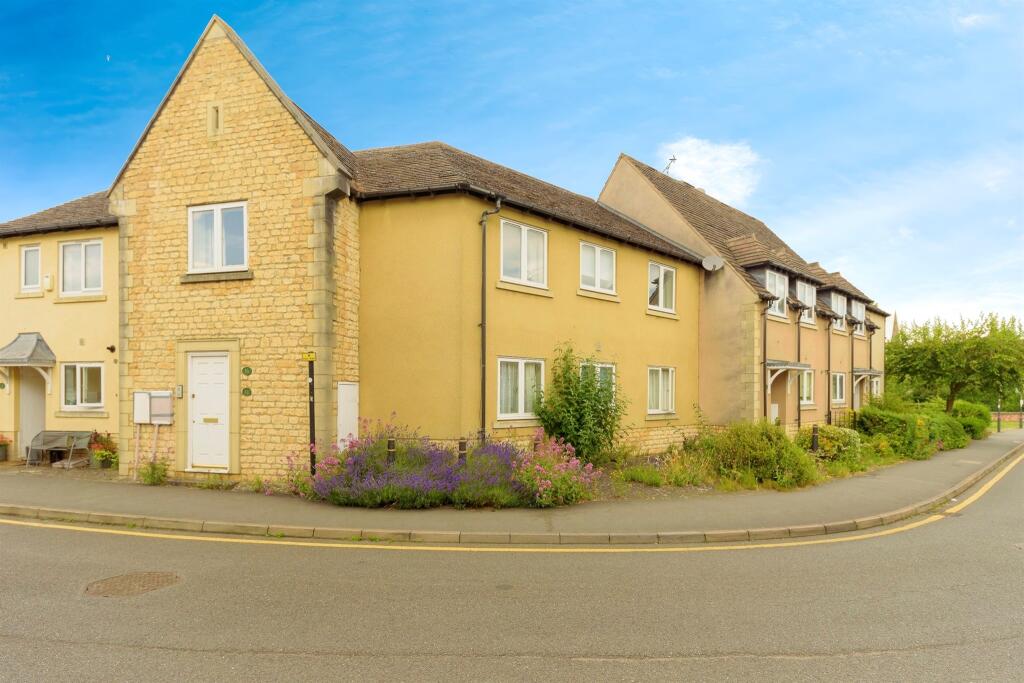 2 bedroom apartment for sale in Gresley Drive, Stamford, PE9
