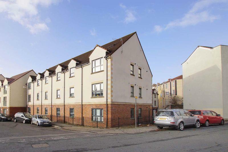 1 bedroom flat for rent in Castle Court Mews, Ducie Road, Lawrence Hill, Bristol, BS5